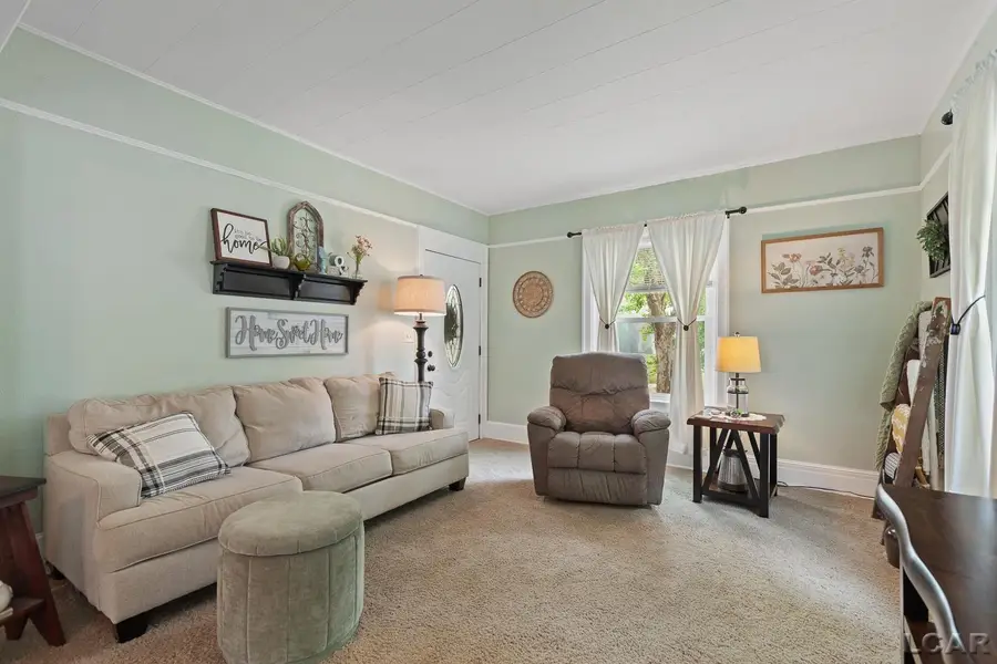 726 Croswell, Adrian, MI 49221 - #2