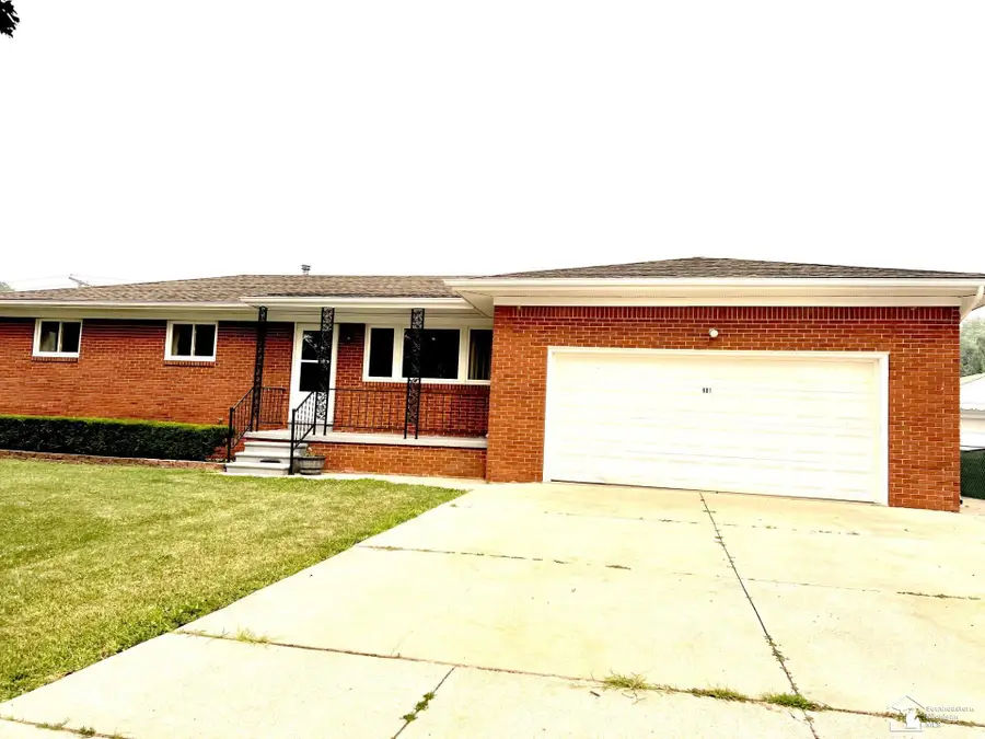 901 Huber, Monroe, MI 48162 - #2