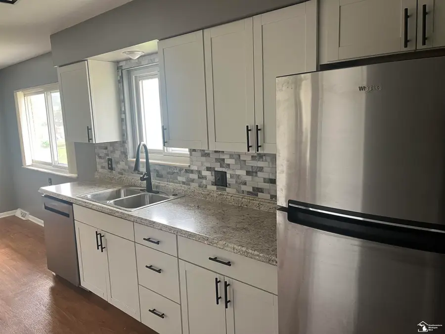 901 Huber, Monroe, MI 48162 - #3