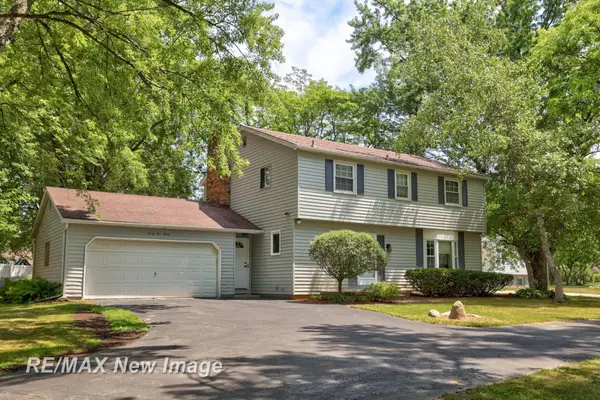 2430 Fair Ln, Burton, MI 48509
