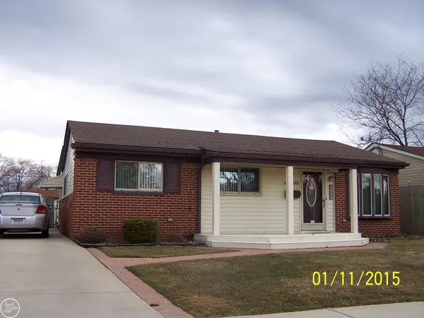 28203 Florence, Saint Clair Shores, MI 48081