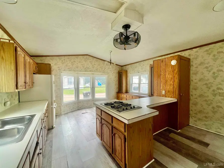 8467 P.5 #4, Gladstone, MI 49837 - #3