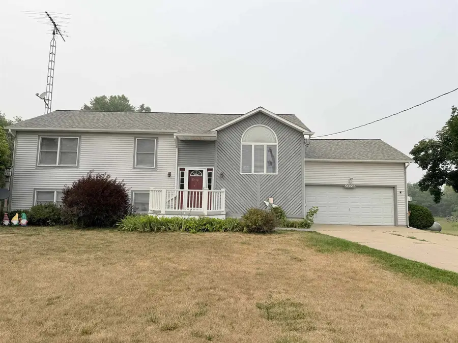 9094 Hill, Swartz Creek, MI 48473 - #2