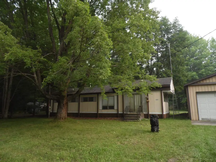 668 Big Oaks, Gladwin, MI 48624 - #2