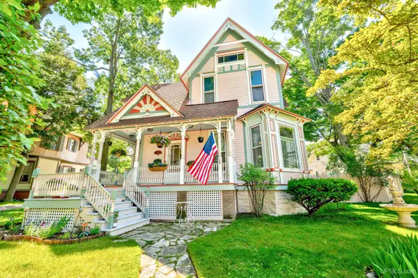 635 Ogden, Escanaba, MI 49829