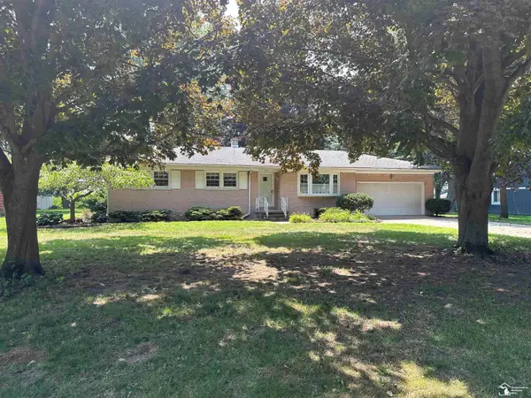 53 Calvin, Monroe, MI 48162