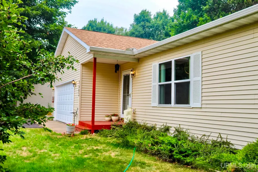 1403 N Elevation, Hancock, MI 49930 - #3
