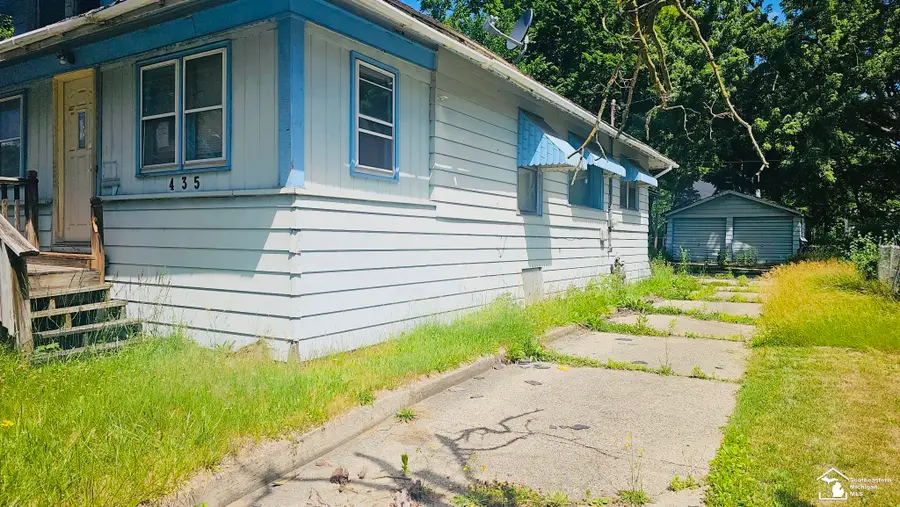 435 Emmett E, Battle Creek, MI 49017 - #2