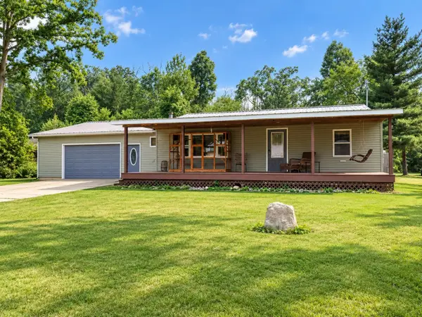 155 Oak Grove, Harrison, MI 48625
