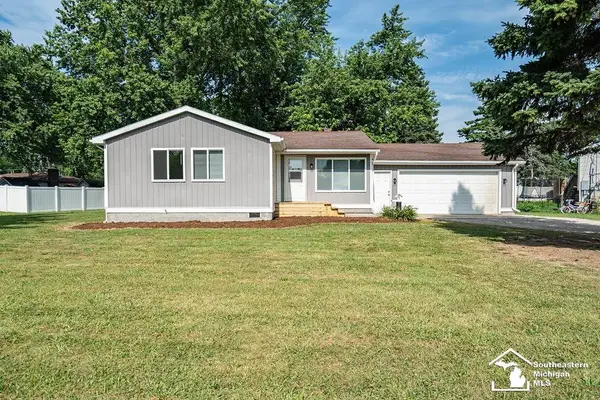 13911 Alton, Monroe, MI 48161