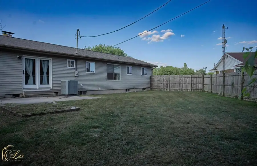 6453 Meadowwood, Grand Blanc, MI 48439 - #3
