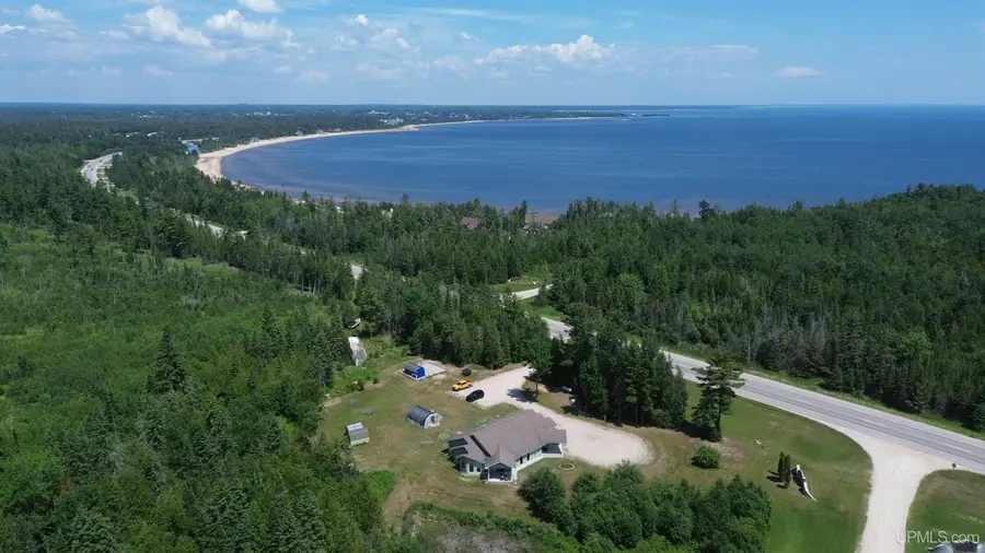 8082 W Us 2, Manistique, MI 49854 - #3