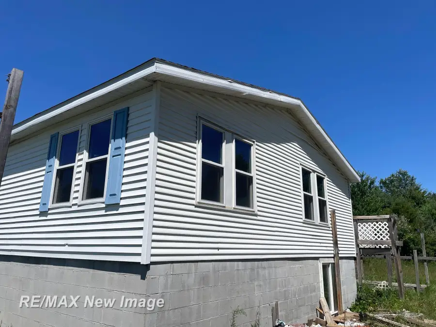 15957 W Burt, Chesaning, MI 48616 - #2