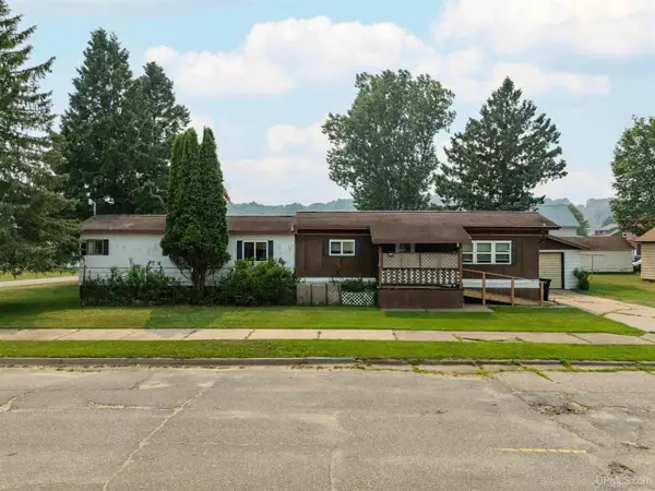 352 E 2nd, Caspian, MI 49915