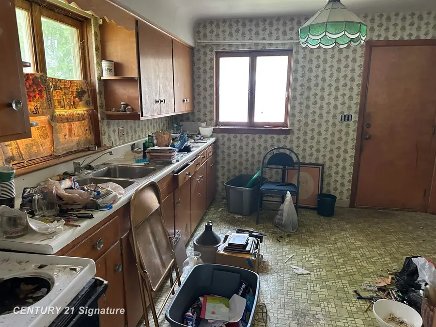 2587 Kuhlman, Saginaw, MI 48603 - #2