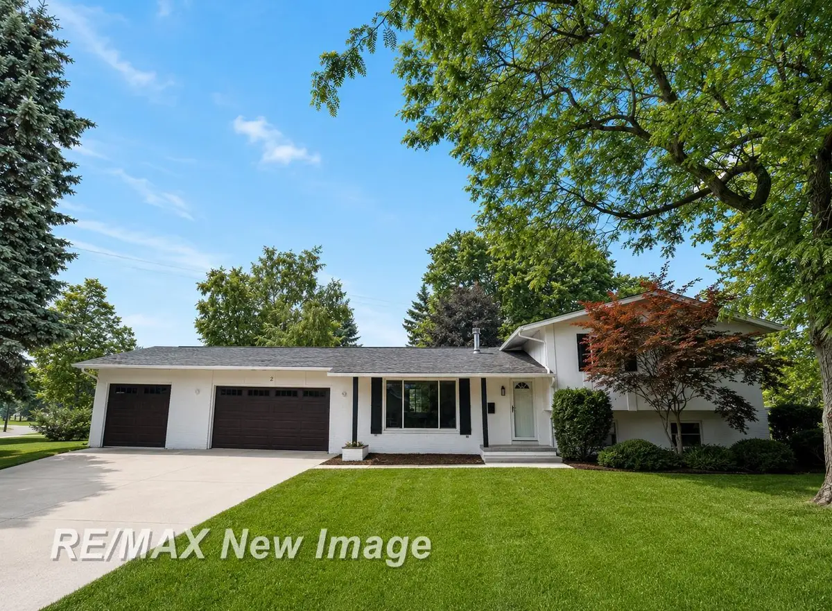 2 Mary Lane, Frankenmuth, MI 48734 - #1