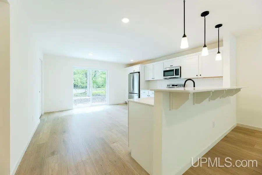 41 Tipperary, Gladstone, MI 49837 - #2