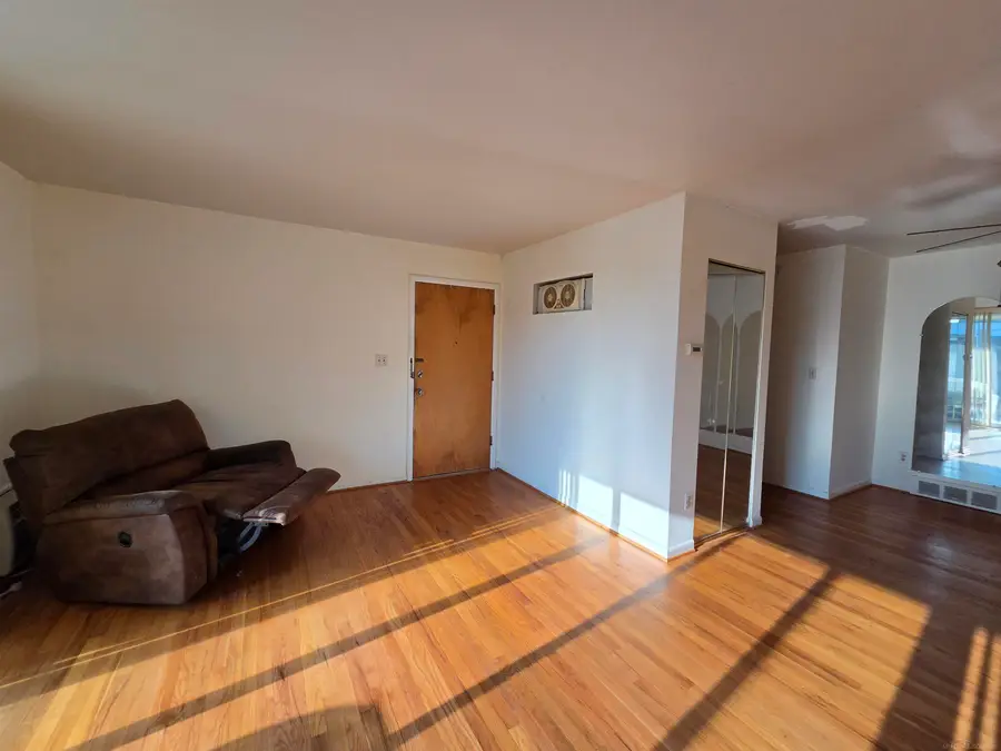 28111 Jefferson #C Building Unit 6, Saint Clair Shores, MI 48081 - #3