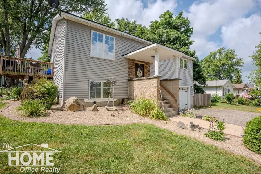420 Sciota, Laingsburg, MI 48848 - #3