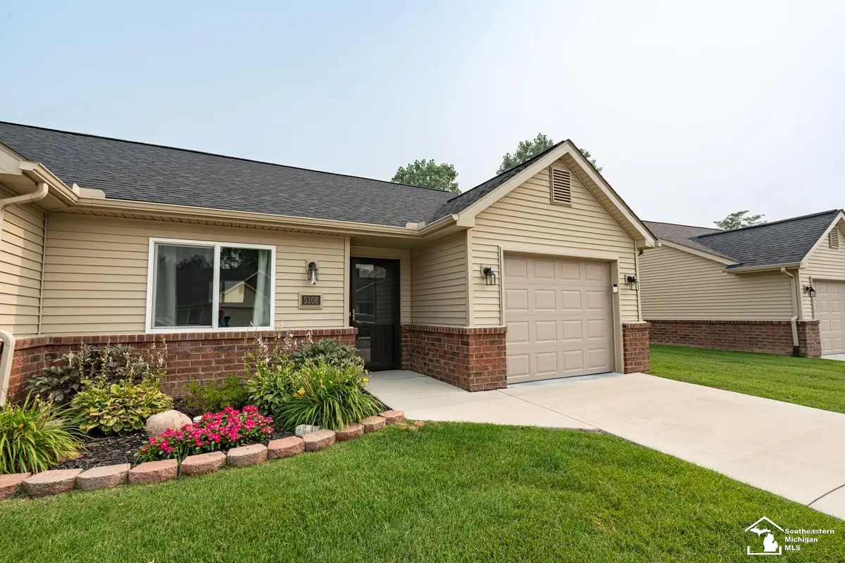 5106 Volterra, Monroe, MI 48161 - #1