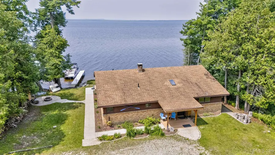1453 N Country Club, Manistique, MI 49854 - #3