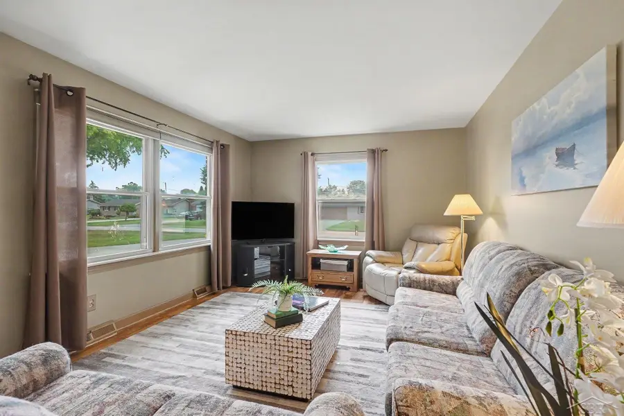 2460 Starlite, Saginaw, MI 48603 - #3