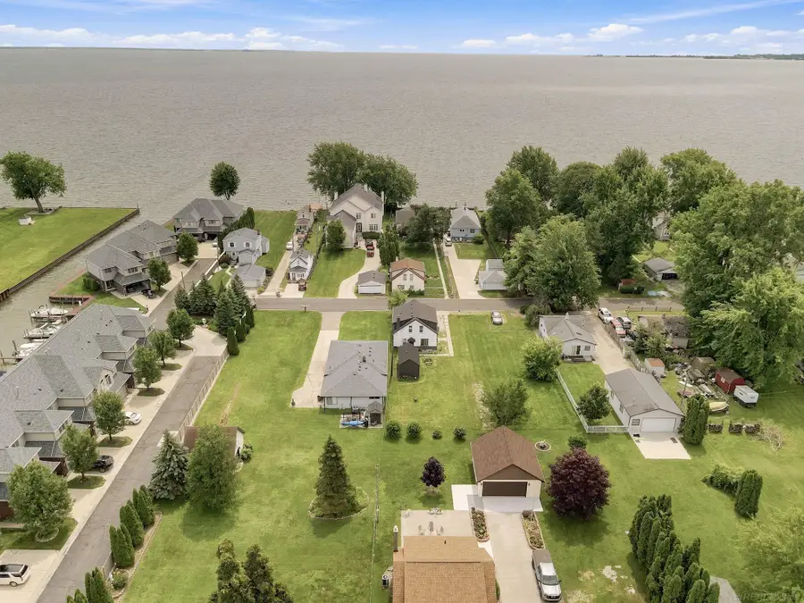 47561 Forton St, Chesterfield, MI 48047 - #3