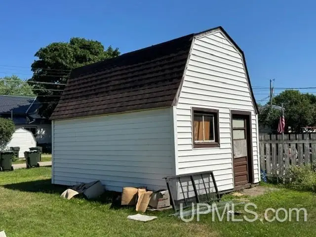 226 N 15th, Escanaba, MI 49829 - #3