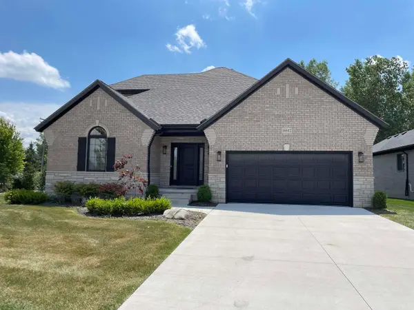 16612 Via Villagio, Macomb, MI 48042