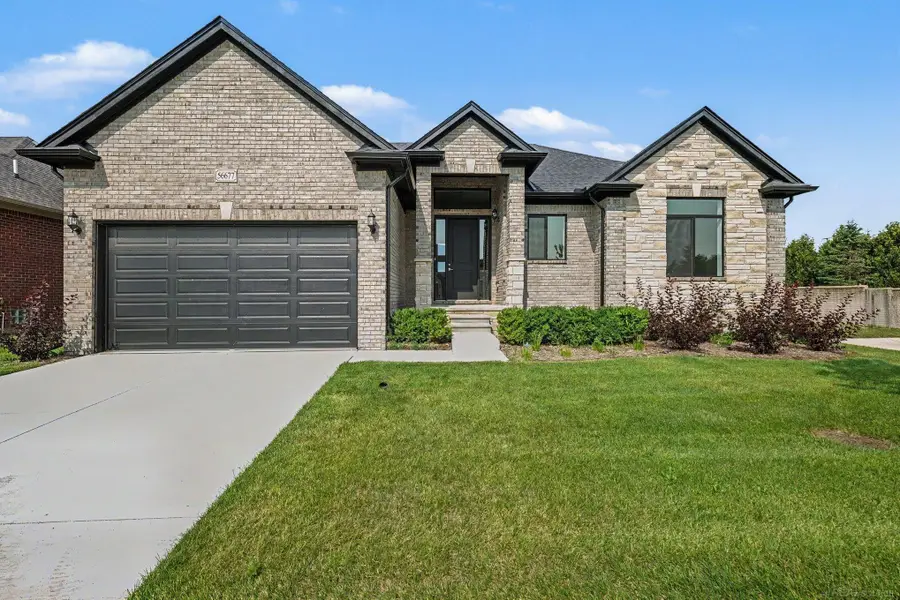 56677 Via Nesso, Macomb, MI 48042 - #2