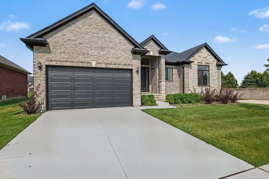 56677 Via Nesso, Macomb, MI 48042 - #3