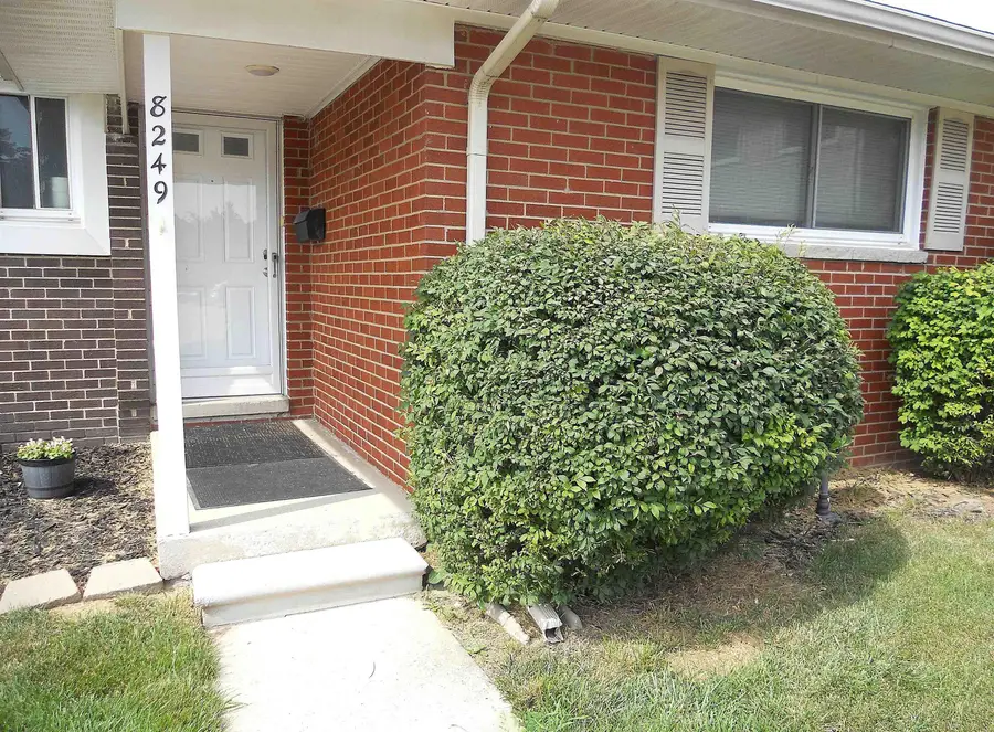 8249 Dartmouth, Warren, MI 48093 - #2