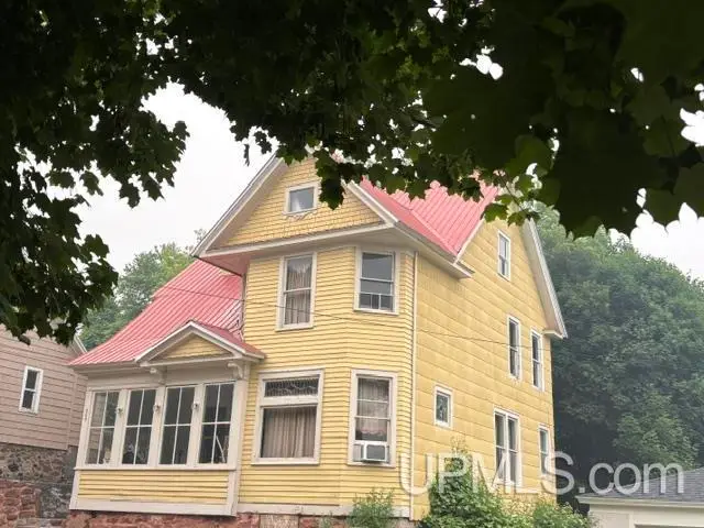 209 Montezuma, Hancock, MI 49930 - #1