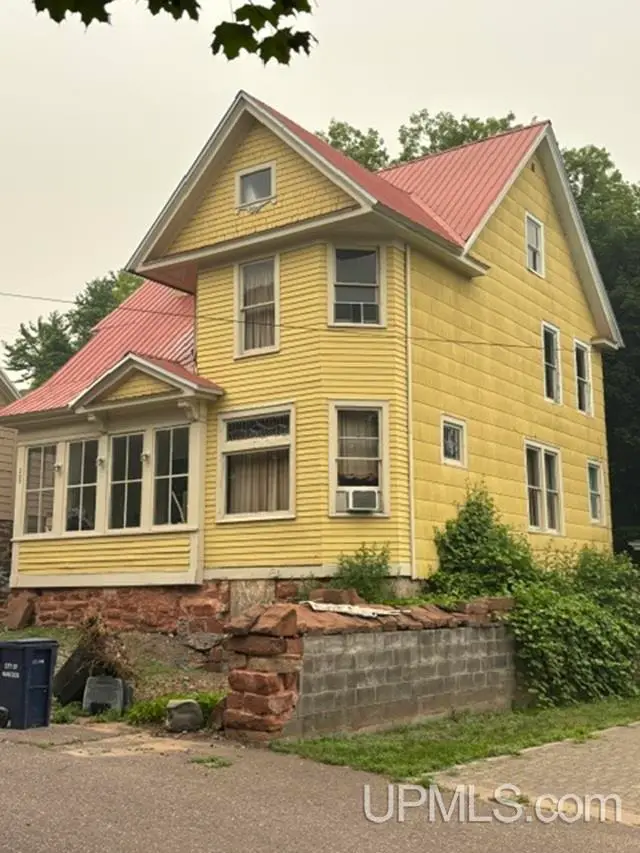 209 Montezuma, Hancock, MI 49930 - #2
