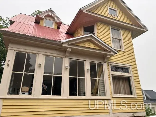 209 Montezuma, Hancock, MI 49930 - #3