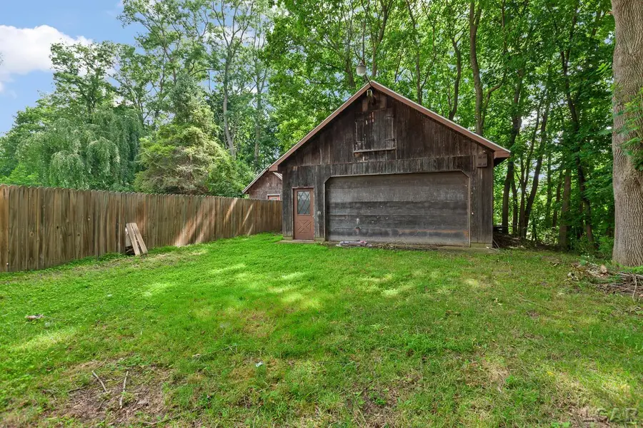 102 N Division, Tecumseh, MI 49286 - #2
