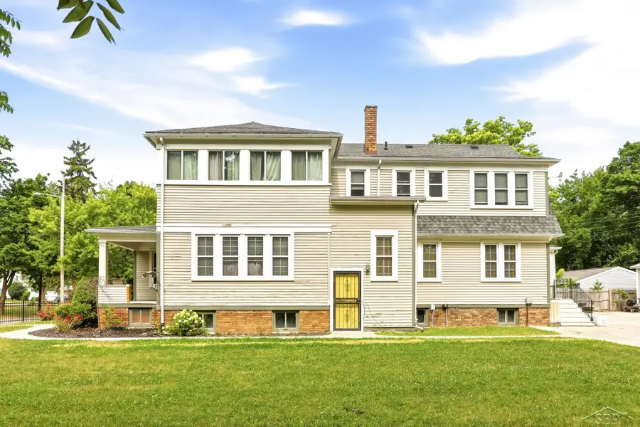 817 E Holland, Saginaw, MI 48601 - #3