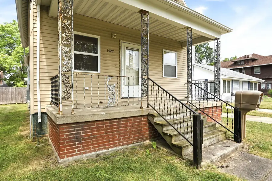 1427 Brown, Saginaw, MI 48601 - #2
