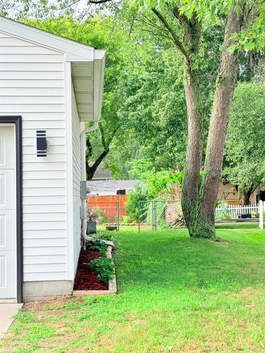 3290 Sapphire, Fort Gratiot, MI 48059 - #3