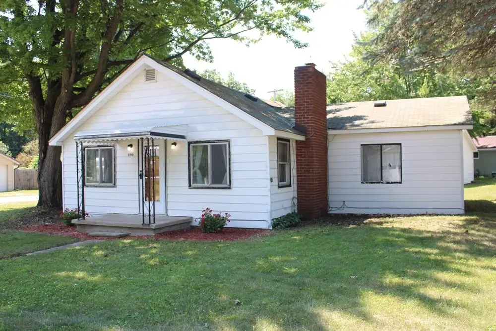 490 S Lake, Harrison, MI 48625 - #1