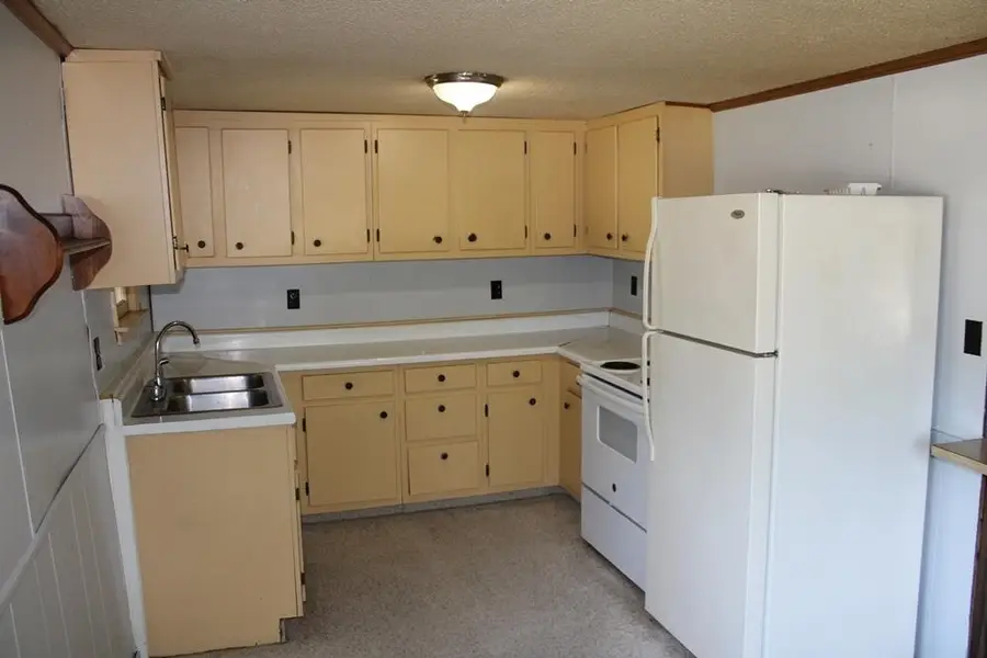 490 S Lake, Harrison, MI 48625 - #2