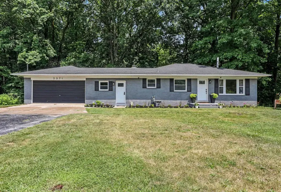 2371 Arlington, Columbus, MI 48063 - #2