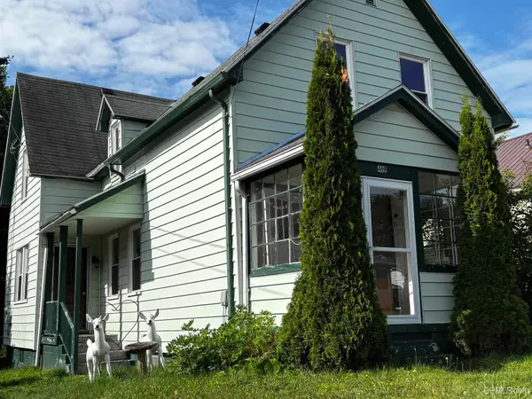419 Mcmillan, Marquette, MI 49855