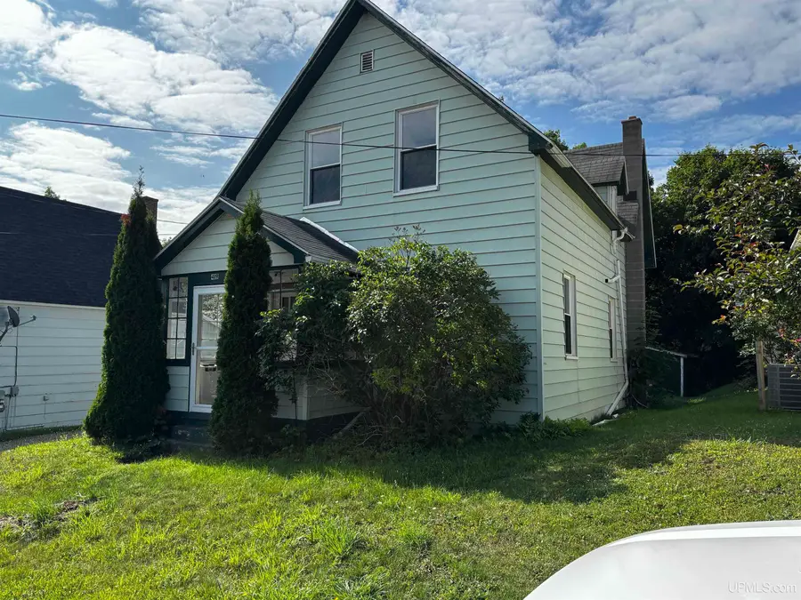 419 Mcmillan, Marquette, MI 49855 - #2