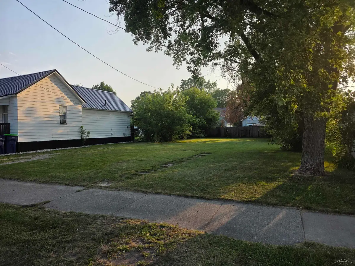 208 S Sheridan, Bay City, MI 48708 - #1
