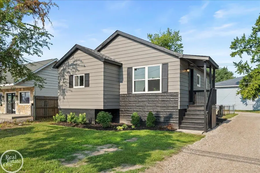 2635 24th, Port Huron, MI 48060 - #2