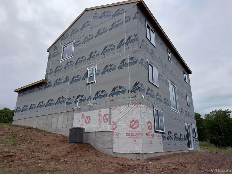 1022 Red Oak, Houghton, MI 49931 - #2