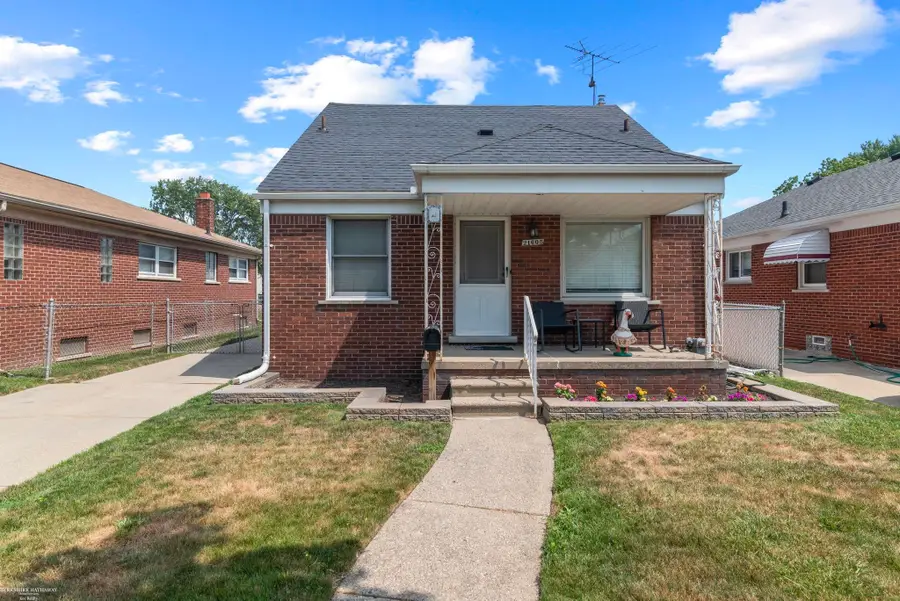 21605 Trombly, Saint Clair Shores, MI 48080 - #2
