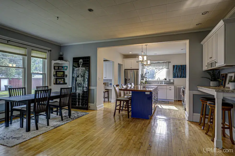 906 Selden, Iron River, MI 49935 - #2