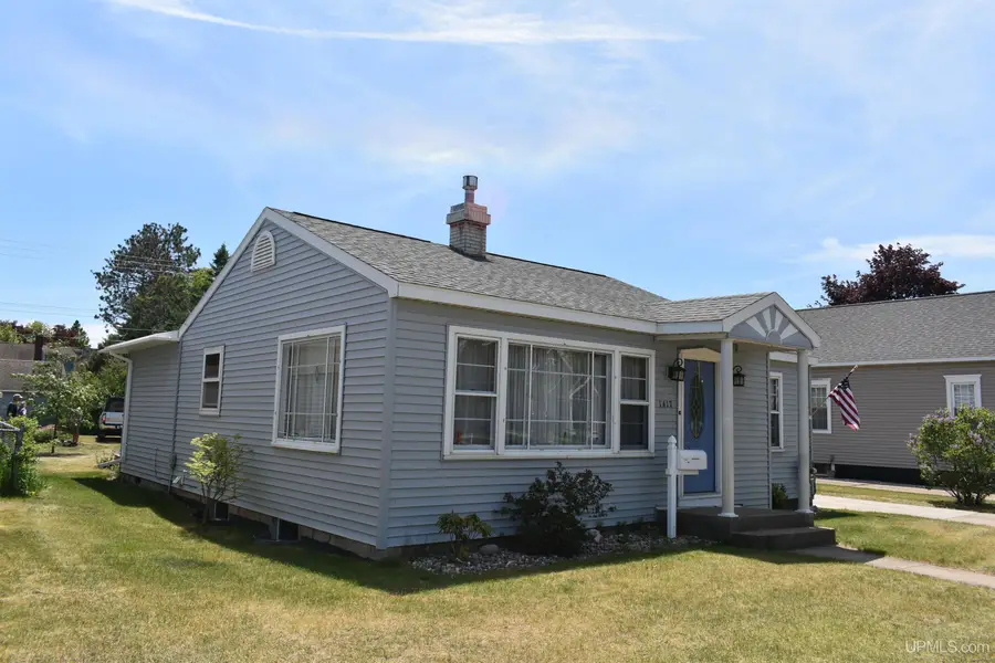 1417 Michigan, Gladstone, MI 49837 - #3